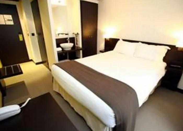 Otel Perrache Lyon